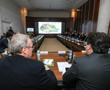 O governador Carlos Massa Ratinho Junior recebe  a  diretoria da Ocepar - Organização das Cooperativas do Estado do Paraná para celebrar o Dia Internacional do Cooperativismo. Curitiba, 02/07/2019 -  Foto: Geraldo Bubniak/ANPr