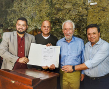 O vice-governador Darci Piana participou no sábado (20), em Antonina, do Encontro da Grande Reserva da Mata Atlântica, que visa a promoção e desenvolvimento do turismo como atividade econômica ambientalmente responsável. Foto: Denis Ferreira Netto/SEDEST