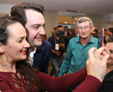 O governador Carlos Massa Ratinho Junior afirmou nesta terça-feira (23), durante a abertura da AveSui Eurotier South America 2019, em Medianeira, que o Estado prepara as bases logísticas para facilitar ainda mais o desenvolvimento do cooperativismo no Paraná, que já é referência para o agronegócio brasileiro