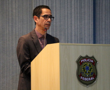 Oficiais e praças de diversas unidades da Polícia Militar do Paraná, principalmente das especializadas, participam nesta quinta e sexta-feira (25 e 26), em Foz do Iguaçu, do 1º Simpósio de Operações Policiais Militares de Fronteira. Foto: Soldado Ismael Ponchio