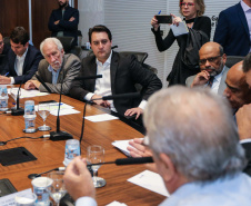 O governador Carlos Massa Ratinho Júnior recebe nesta segunda-feira (29),  prefeitos da Margem do Rio Paranapanema para tratar da retirada da energia vendida por usinas da formação do valor adicionado do ICMS. Curitiba, 29/07/2019 -Foto: Geraldo Bubniak/ANPr