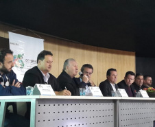 A gestão de resíduos sólidos e aplicação da logística reversa no Paraná foram temas da reunião realizada pela Secretaria de Estado do Desenvolvimento Sustentável e do Turismo, na quarta-feira (31), no Palácio das Araucárias, em Curitiba