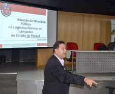  A gestão de resíduos sólidos e aplicação da logística reversa no Paraná foram temas da reunião realizada pela Secretaria de Estado do Desenvolvimento Sustentável e do Turismo, na quarta-feira (31), no Palácio das Araucárias, em Curitiba