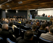 O Governo do Paraná e a Organização para Cooperação e Desenvolvimento Econômico (OCDE), organização internacional de 36 países, começaram a trabalhar em conjunto nesta segunda-feira (5) para acelerar a implementação dos 17 Objetivos de Desenvolvimento Sustentável (ODS) propostos pela Organização das Nações Unidas (ONU) para a Agenda 2030. O vice-governador Darci Piana disse que o Governo estrutura todo o seu planejamento em função dos ODS. 