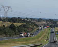 Estão abertas as inscrições para o I Workshop Rodoviário do Departamento de Estradas de Rodagem do Paraná até este domingo (11). Serão palestras, apresentações e um painel sobre o tema Segurança Rodoviária, que acontecerão de 12 a 13. Foto: Geraldo Bubniak/ANPr