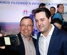 O governador Carlos Massa Ratinho Junior autorizou nesta quinta-feira (8), em Pato Branco, o repasse de R$ 20 milhões para a construção do novo prédio da prefeitura da cidade. O convênio prevê R$ 6 milhões de contrapartida municipal. 