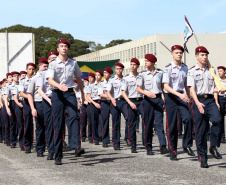 São José dos Pinhais, 09 de agosto de 2019. Solenidade alusiva ao Aniversário da PMPR. Foto: Desfile dos alunos do Colégio da Vila Militar. 