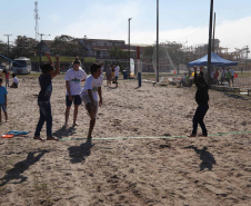 Os Jogos de Natureza e Aventura foram abertos oficialmente neste sábado (10), em Matinhos, com vários shows que animaram o público. O governador Carlos Massa Ratinho Junior esteve no local e reforçou a opção de fazer do turismo, especialmente no Litoral, um dos pilares do desenvolvimento econômico e social do Paraná. José Fernando Ogura/AEN