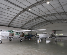 A Casa Militar administra a frota de aeronaves do Estado. Por determinação do governador Carlos Massa Ratinho Junior, elas devem ser usadas pelo Poder Executivo em viagens oficiais, mas também devem atender qualquer emergência médica, missões de busca e salvamento e a central de transplantes de órgãos.Foto: José Fernando Ogura/AEN