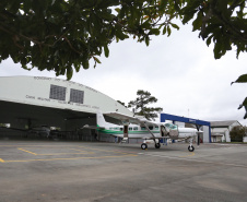 A Casa Militar administra a frota de aeronaves do Estado. Por determinação do governador Carlos Massa Ratinho Junior, elas devem ser usadas pelo Poder Executivo em viagens oficiais, mas também devem atender qualquer emergência médica, missões de busca e salvamento e a central de transplantes de órgãos.Foto: José Fernando Ogura/AEN
