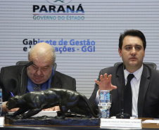 Pelo menos 78 esculturas originais do paranaense João Turin, que fazem parte do acervo do Estado, irão compor o memorial em homenagem ao artista, que será construído no Parque São Loureço, em Curitiba. O governador Carlos Massa Ratinho Junior e o prefeito Rafael Greca assinaram nesta quarta-feira (14), no Palácio Iguaçu, um protocolo de intenções que formaliza o repasse das obras de arte à prefeitura, para que sejam expostas no memorial.