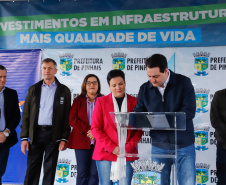 Pinhais, na Região Metropolitana de Curitiba, vai investir em construção de calçadas, compra de maquinários e reparos em escolas. O montante soma R$ 5,5 milhões e inbclui, também, a ampliação do sistema de abastecimento de água. Nesta sexta-feira (16), o governador Carlos Massa Ratinho Junior confirmou o pacote de investimento no município e destacou outras ações do Estado na Grande Curitiba.