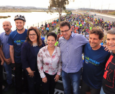 A cidade de Pinhais, na Região Metropolitana de Curitiba (RMC), ganhou no domingo (18) a Ciclorrota Nascentes do Iguaçu. O evento de estreia contou com a participação de milhares de ciclistas que seguiram em uma pedalada de 42 km passando pelos municípios integrantes do circuito – além de Pinhais, Piraquara e Quatro Barras. 
Foto: Divulgação/COMEC