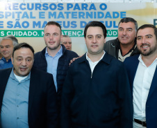 O governador Carlos Massa Ratinho Junior autorizou nesta quinta-feira (22) o início das obras do Hospital e Maternidade Dr. Paulo Fortes, em São Mateus do Sul. A iniciativa é parte do programa estadual de regionalização da Saúde, que tem como objetivo construir centros de especialidades em diversas regiões do Estado.