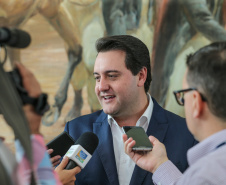 O governador Carlos Massa Ratinho Junior recebe nesta sexta-feira (23), o  ministro da Ciência e Tecnologia, Inovação e Comunicação, Marcos Pontes, no Palácio Iguaçu em Curitiba.  Curitiba, 23/08/2019 -Foto: Geraldo Bubniak/AEN