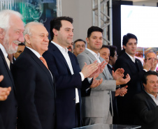 O governador Carlos Massa Ratinho Junior lançou nesta segunda-feira (26), no Palácio Iguaçu, um banco de projetos executivos de R$ 350 milhões para viabilizar e agilizar obras de reestruturação de rodovias, ferrovias e da segurança pública. 