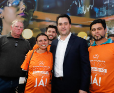 O governador Carlos Massa Ratinho Junior lançou nesta segunda-feira (26), no Palácio Iguaçu, um banco de projetos executivos de R$ 350 milhões para viabilizar e agilizar obras de reestruturação de rodovias, ferrovias e da segurança pública. 