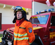 O Paraná vai atuar no combate aos focos de incêndio na Região Amazônica. Uma equipe de 30 bombeiros militares do Estado vai integrar a Operação Verde Brasil por determinação do governador Carlos Massa Ratinho Junior, que atendeu prontamente uma solicitação de apoio feita pelo ministro Sérgio Moro, da Justiça e Segurança Pública.29/08/2019 -  Foto: Geraldo Bubniak/AEN