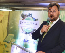 As ações implantadas pelo Governo do Estado para o desenvolvimento do turismo foram apresentadas nesta quinta-feira (29) no evento Experiência Braztoa Sul 2019, realizada no Museu Oscar Niemeyer, em Curitiba. O evento é voltado a agentes de viagem e profissionais de turismo. Foto: Denis Ferreira Netto/SEDEST