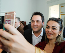 O governador Carlos Massa Ratinho Junior assinou, nesta sexta-feira (30), autorização para avanços de carreira de servidores estaduais. Foram autorizadas promoções e progressões para servidores da Educação e do Ensino Superior. 