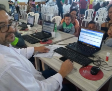 A feira de serviços ficou marcada por várias ações, mas uma em especial.  Foto: Divulgação/SEJUF