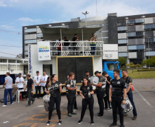 Serviços e atividades de lazer gratuitas foram destaques da primeira edição do Geração Paraná, realizado neste sábado (31), na praça Nossa Senhora de Salete, Centro Cívico, em Curitiba. O programa da Secretaria da Justiça, Família e Trabalho ofertou ações como encaminhamentos para vagas de empregos por intermédio da Agência do Trabalhador, emissão do ID Jovem. Foto: Divulgação SEJUF