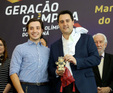 O governador Carlos Massa Ratinho Junior anunciou nesta segunda-feira (02), no Palácio Iguaçu, a nova fase do programa de apoio à formação de atletas olímpicos. Patrocinado pela Copel, o ?Geração Olímpica? é o maior programa de bolsa-atleta do País. Curitiba,02/09/2019 Foto:Jaelson Lucas /AEN