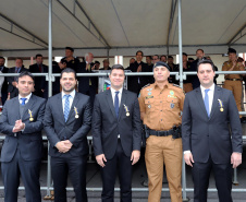 O Governador Carlos Massa Ratinho Junior autoriza nesta quarta-feira (04) a realização de concurso público e contratação de profissionais para a Polícia Militar, Polícia Civil e Departamento Penitenciário (Depen). Participaram do evento: os secretários, de Segurança, cel. Romulo Marinho Soares; da Casa Civil, Guto Silva; comandante geral da PMPR, cel. Péricles de Matos; delegado geral da Polícia Civil do Paraná, Silvio Jacob Rockembach; Curitiba, 04-09-19.Foto: Arnaldo Alves / AEN