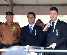 O Governador Carlos Massa Ratinho Junior autoriza nesta quarta-feira (04) a realização de concurso público e contratação de profissionais para a Polícia Militar, Polícia Civil e Departamento Penitenciário (Depen). Participaram do evento: os secretários, de Segurança, cel. Romulo Marinho Soares; da Casa Civil, Guto Silva; comandante geral da PMPR, cel. Péricles de Matos; delegado geral da Polícia Civil do Paraná, Silvio Jacob Rockembach; Curitiba, 04-09-19.Foto: Arnaldo Alves / AEN