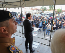 O Governador Carlos Massa Ratinho Junior autoriza nesta quarta-feira (04) a realização de concurso público e contratação de profissionais para a Polícia Militar, Polícia Civil e Departamento Penitenciário (Depen). Participaram do evento: os secretários, de Segurança, cel. Romulo Marinho Soares; da Casa Civil, Guto Silva; comandante geral da PMPR, cel. Péricles de Matos; delegado geral da Polícia Civil do Paraná, Silvio Jacob Rockembach; Curitiba, 04-09-19.Foto: Arnaldo Alves / AEN