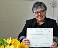 Sempre que dá início a uma empreitada, a professora Jane Cleide Alves Hir, 64 anos, agradece à avó paterna
