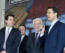 O governador Carlos Massa Ratinho Junior assina nesta terça-feira (10), às 9h30, no Palácio Iguaçu, decreto determinando a retirada de mais de 60 mil itens do setor de alimentos do regime de substituição tributária