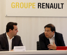 O governador Carlos Massa Ratinho Junior reforçou nesta quarta-feira (11) a determinação do Estado em apoiar iniciativas para ampliar a mobilidade sustentável no Paraná. Ele esteve no Complexo Ayrton Senna, que abriga quatro fábricas da Renault, em São José dos Pinhais, na Região Metropolitana de Curitiba.Foto Gilson Abreu/AEN