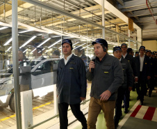 O governador Carlos Massa Ratinho Junior reforçou nesta quarta-feira (11) a determinação do Estado em apoiar iniciativas para ampliar a mobilidade sustentável no Paraná. Ele esteve no Complexo Ayrton Senna, que abriga quatro fábricas da Renault, em São José dos Pinhais, na Região Metropolitana de Curitiba.Foto Gilson Abreu/AEN