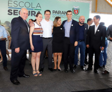 O governador Carlos Massa Ratinho Junior lança nesta quarta-feira (11) o programa Escola Segura na Região Metropolitana de Curitiba. Serão beneficiadas 40 escolas da região de nove municípios. Presentes: prefeito em exercício de São José dos Pinhais, Tiago Buhrer; secretários: de Educação, Renato Feder; de segurança pública, cel. Romulo Soares; comandante da PMPR, cel. Péricles de Matos; entre outros.Curitiba, 11-09-19.Foto: Arnaldo Alves / AEN.