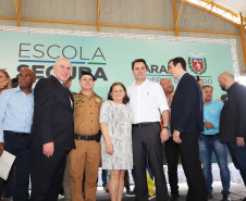 O governador Carlos Massa Ratinho Junior lança nesta quarta-feira (11) o programa Escola Segura na Região Metropolitana de Curitiba. Serão beneficiadas 40 escolas da região de nove municípios. Presentes: prefeito em exercício de São José dos Pinhais, Tiago Buhrer; secretários: de Educação, Renato Feder; de segurança pública, cel. Romulo Soares; comandante da PMPR, cel. Péricles de Matos; entre outros.Curitiba, 11-09-19.Foto: Arnaldo Alves / AEN.