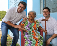 O governador Carlos Massa Ratinho Junior inaugura nesta quinta-feira (12), o Meu Campinho de Santa Cruz de Monte Castelo, no Noroeste do Paraná. Programa da Secretaria de Estado do Desenvolvimento Urbano e Obras Públicas, o Meu Campinho grama sintética, iluminação e segurança para a prática esportiva e de recreação de crianças e adolescentes, em horários em que não estão na escola. Santa Cruz do Monte Castelo, 12/09/2019 -  Foto: Geraldo Bubniak/AEN