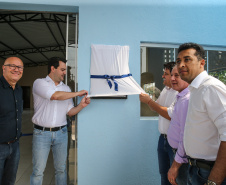 O governador Carlos Massa Ratinho Junior inaugura nesta quinta-feira (12), o Meu Campinho de Santa Cruz de Monte Castelo, no Noroeste do Paraná. Programa da Secretaria de Estado do Desenvolvimento Urbano e Obras Públicas, o Meu Campinho grama sintética, iluminação e segurança para a prática esportiva e de recreação de crianças e adolescentes, em horários em que não estão na escola. Santa Cruz do Monte Castelo, 12/09/2019 -  Foto: Geraldo Bubniak/AEN