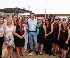 O governador Carlos Massa Ratinho Junior inaugura nesta quinta-feira (12), o Meu Campinho de Santa Cruz de Monte Castelo, no Noroeste do Paraná. Programa da Secretaria de Estado do Desenvolvimento Urbano e Obras Públicas, o Meu Campinho grama sintética, iluminação e segurança para a prática esportiva e de recreação de crianças e adolescentes, em horários em que não estão na escola. 