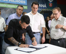 O governador Carlos Massa Ratinho Junior autorizou nesta quinta-feira (12) a liberação de cerca de R$ 20,9 milhões para a ampliação do atendimento da Santa Casa de Paranavaí. Do total, R$ 19,6 milhões são para aquisição de equipamentos para a nova ala do hospital, a Unidade Morumbi. O restante será usado na construção da área que receberá o laboratório de Análises Clínicas do complexo. Foto: José Fernando Ogura/AEN