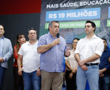 O governador Carlos Massa Ratinho Junior autorizou nesta quinta-feira (12) a liberação de cerca de R$ 20,9 milhões para a ampliação do atendimento da Santa Casa de Paranavaí. Do total, R$ 19,6 milhões são para aquisição de equipamentos para a nova ala do hospital, a Unidade Morumbi. O restante será usado na construção da área que receberá o laboratório de Análises Clínicas do complexo.