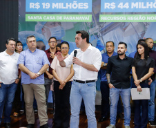 O governador Carlos Massa Ratinho Junior autorizou nesta quinta-feira (12) a liberação de cerca de R$ 20,9 milhões para a ampliação do atendimento da Santa Casa de Paranavaí. Do total, R$ 19,6 milhões são para aquisição de equipamentos para a nova ala do hospital, a Unidade Morumbi. O restante será usado na construção da área que receberá o laboratório de Análises Clínicas do complexo.