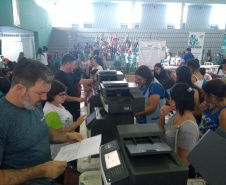Em Almirante Tamandaré, município da Região Metropolitana de Curitiba, a 15ª edição do Paraná Cidadão na gestão do governador Carlos Massa Ratinho Júnior registrou quase 17 mil atendimentos no Ginásio de Esportes Buzatão. Foto: Divulgação/SEJUF
