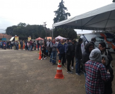 Em Almirante Tamandaré, município da Região Metropolitana de Curitiba, a 15ª edição do Paraná Cidadão na gestão do governador Carlos Massa Ratinho Júnior registrou quase 17 mil atendimentos no Ginásio de Esportes Buzatão. Foto: Divulgação/SEJUF