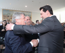 O Governo do Estado e os Correios firmam nesta segunda-feira (16) protocolo de intenções para a implantação do Balcão do Cidadão no Paraná
