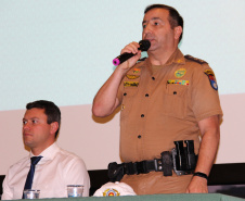 Palestras, blitzes educativas e uma megaoperação voltada à educação no trânsito em todo o Estado serão as principais ações da Polícia Militar durante a Semana Nacional de Trânsito. O evento que marcou a abertura das atividades aconteceu nesta quarta-feira (18), no Salão de Atos do Parque Barigui, em Curitiba, e contou com a participação de órgãos e entidades ligados ao trânsito.Foto: Divulgação/SESP