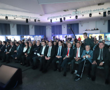 O governador Carlos Massa Ratinho Junior participa da abertura do 25º Congresso de Radiodifusão. Participaram da solenidade: secretários:  vice-prefeito de Curitiba, Eduardo Pimentel; de Comunicação e Cultura, Hudson José; de Infraestrutura e Logística, Sandro Alex; presidente da Copel, Daniel Slaviero; presidente da Associação das Emissoras de Radiodifusão do Paraná - AERP, Alexandre Barros; entre outros.Curitiba, 18-09-19.Foto: Arnaldo Alves / AEN.