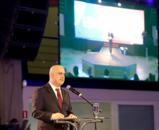 O governador Carlos Massa Ratinho Junior participa da abertura do 25º Congresso de Radiodifusão