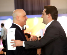 O governador Carlos Massa Ratinho Junior participa da abertura do 25º Congresso de Radiodifusão