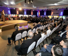 O governador Carlos Massa Ratinho Junior participa da abertura do 25º Congresso de Radiodifusão. Participaram da solenidade: secretários:  vice-prefeito de Curitiba, Eduardo Pimentel; de Comunicação e Cultura, Hudson José; de Infraestrutura e Logística, Sandro Alex; presidente da Copel, Daniel Slaviero; presidente da Associação das Emissoras de Radiodifusão do Paraná - AERP, Alexandre Barros; entre outros.Curitiba, 18-09-19.Foto: Arnaldo Alves / AEN.